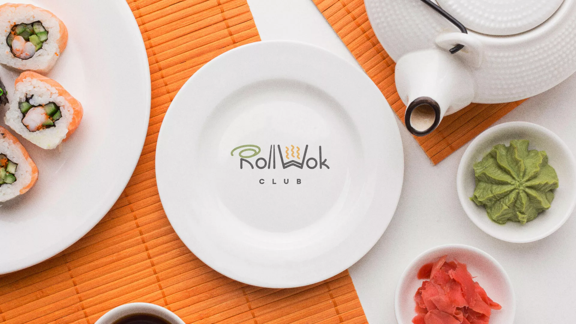 Разработка логотипа и фирменного стиля в Пикалёво для суши-бара «Roll Wok Club» Разработка логотипа и фирменного стиля в Пикалёво для суши-бара «Roll Wok Club»